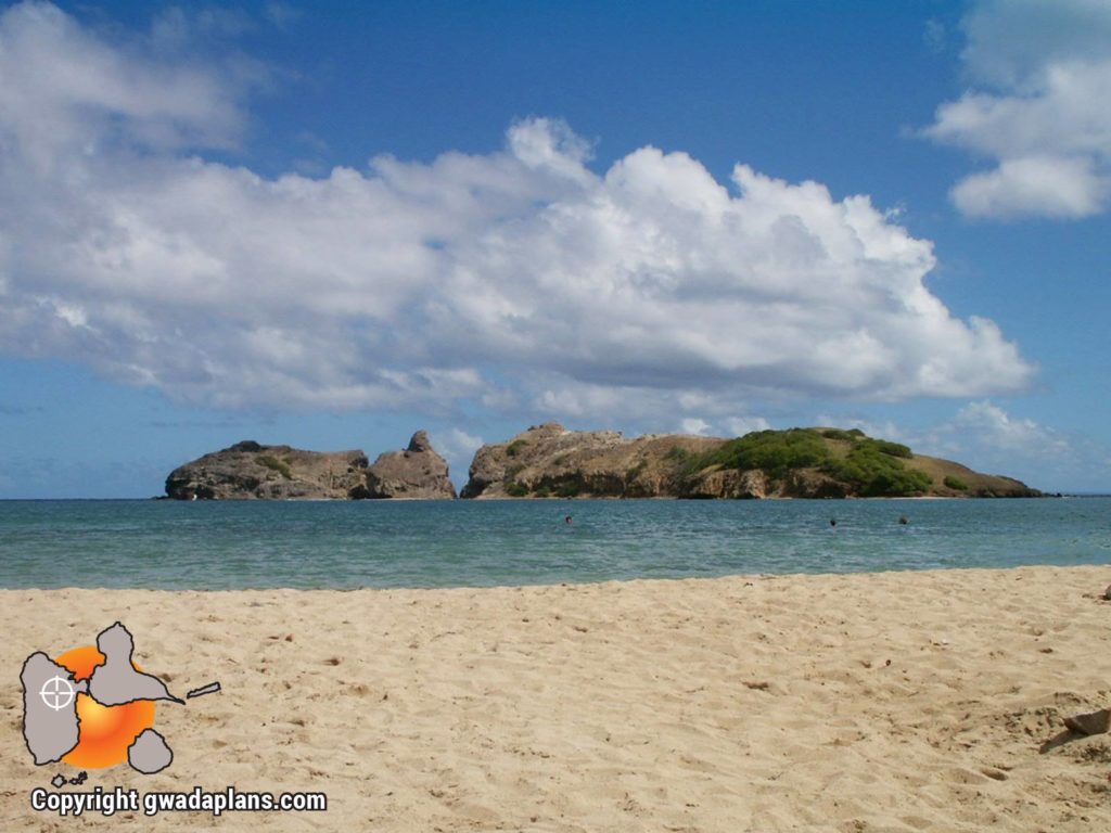 Plage de Pompierre - Les Saintes