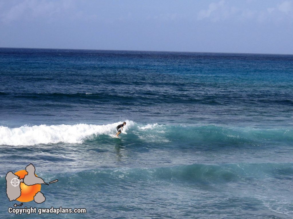 Surf Guadeloupe - Plage de la Chapelle