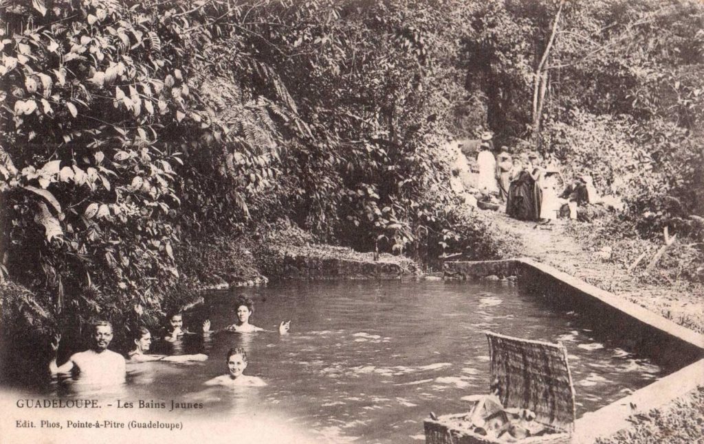 Les Bains Jaunes - La Soufrière
