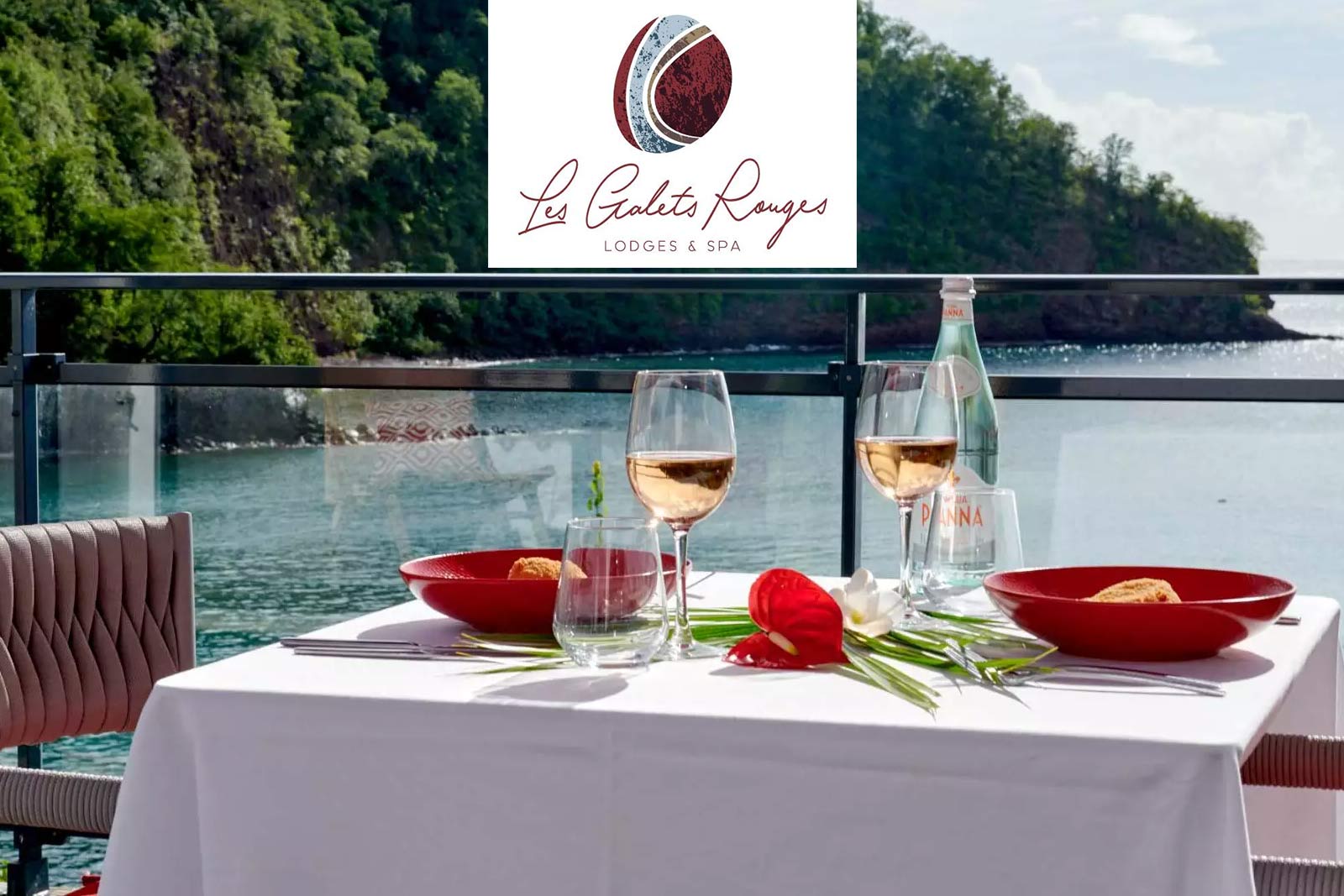 Hôtel Les Galets Rouges, Repas en chambre vue mer