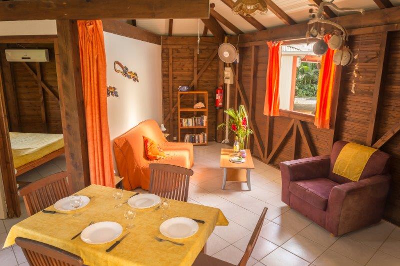 Jardins de Pointe-Noire : Coins salon et salle à manger