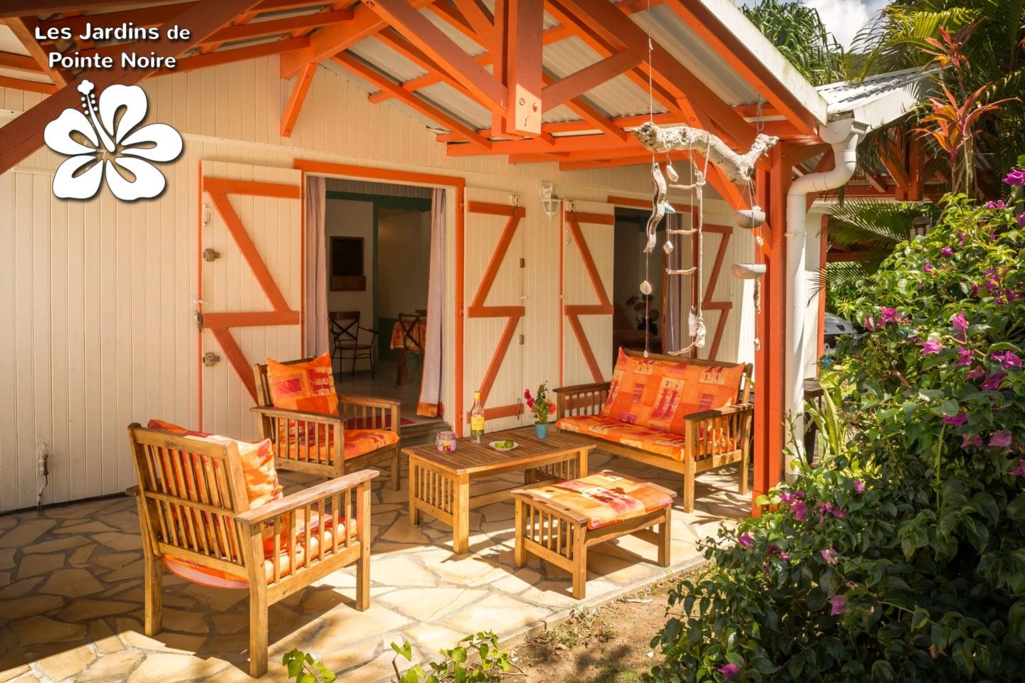 Jardins de Pointe-Noire : terrasse abritée
